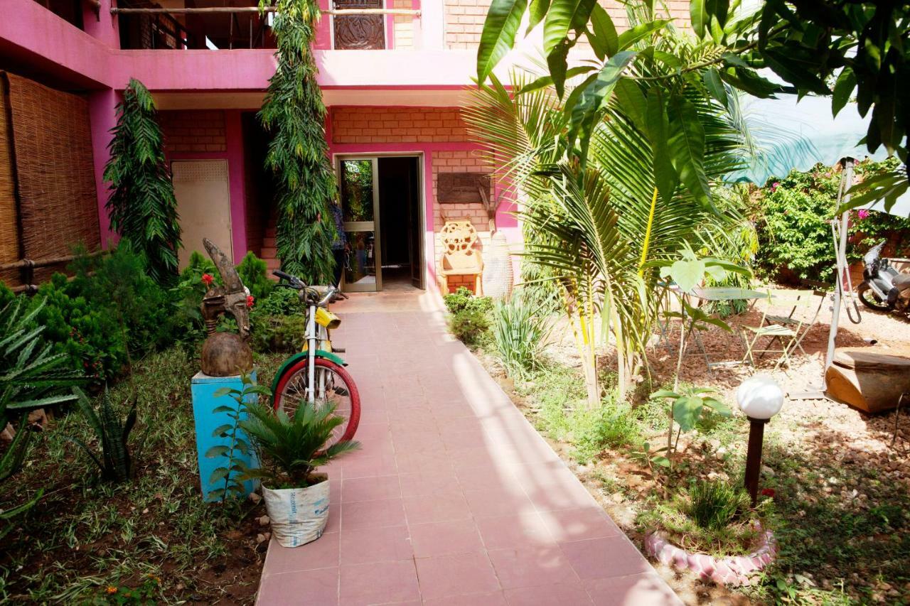 Residence Hotel Lwili Ouagadougou Exterior foto